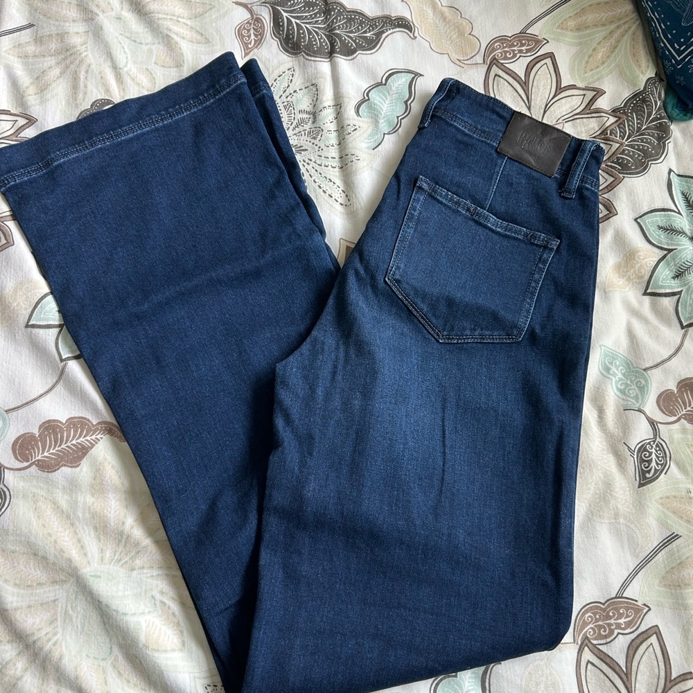 PAIGE Leenah Blue Boot Cut Jeans Classic Denim